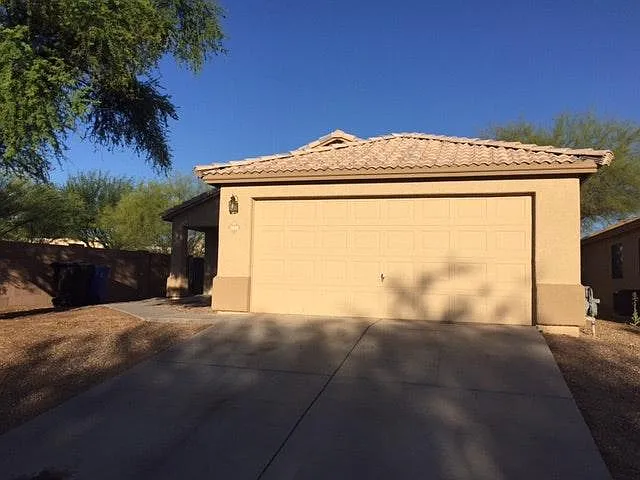 5049 N River Song Ln — Photo 1