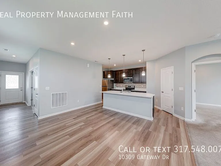 10309 Gateway Dr — Photo 11