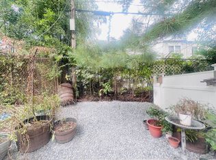 979 Metropolitan Ave, Brooklyn, NY 11211