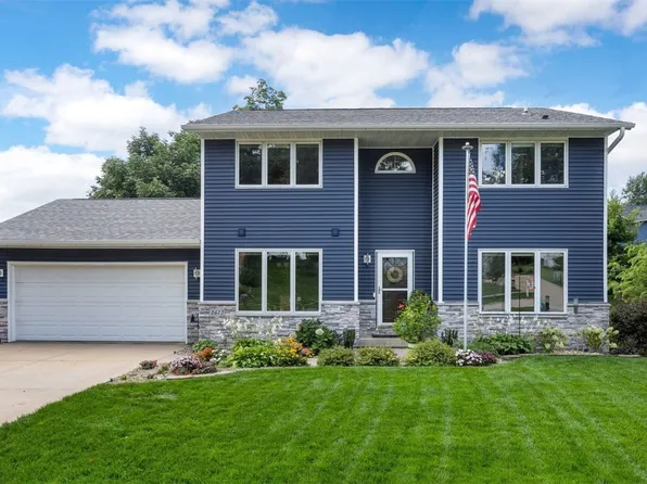 1613 Whitters Way NW, Cedar Rapids, IA 52405