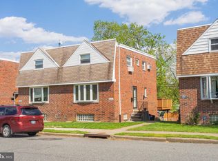 15061 London Rd, Philadelphia, PA 19116