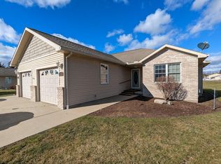 755 Meadows Ct, Grass Lake, MI