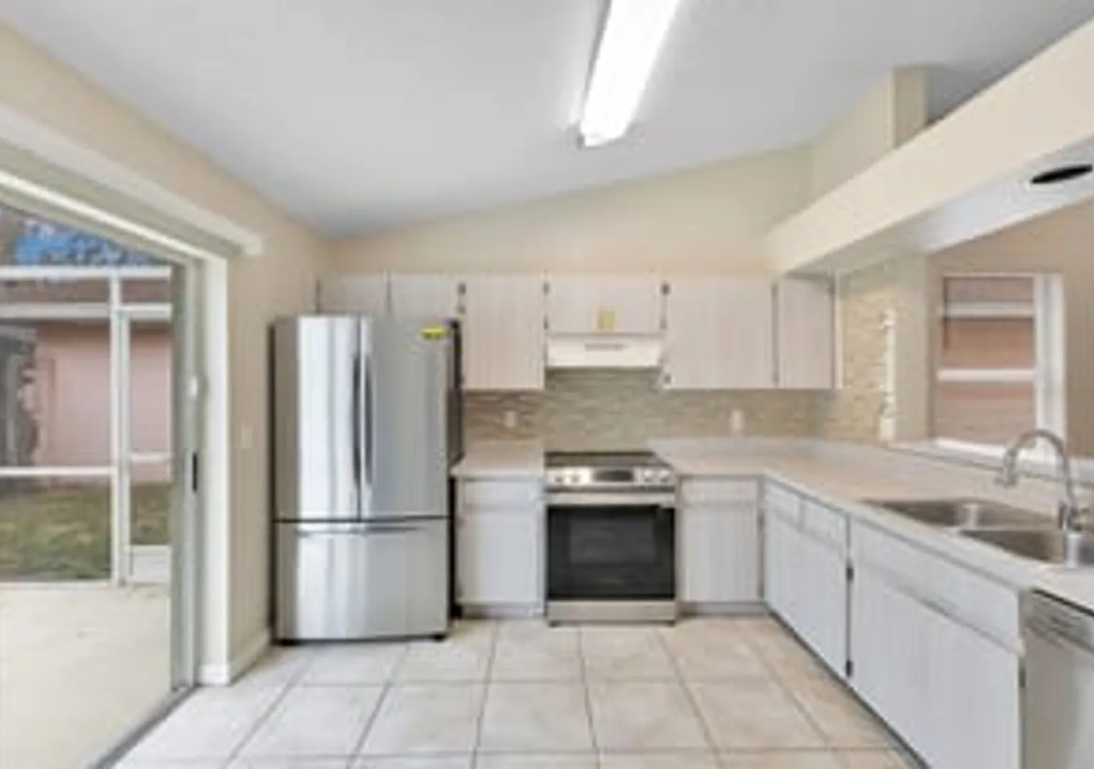 8821 Parliament Court, a 3-bedroom, 2-bathroom, pool home — Photo 3