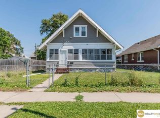 2212 Pinkney St, Omaha, NE 68110