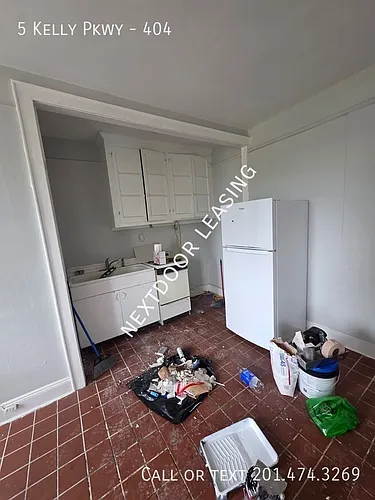 5 Kelly Pkwy Photo 1