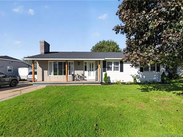 833 Frampton Ln, Moncton, NB E1G 1S1