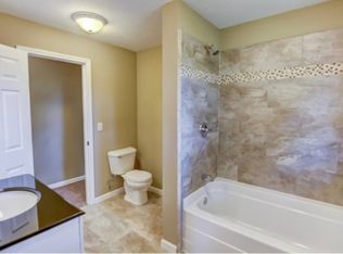 4001 Kennedy Rd, Taylorville, IL 62568