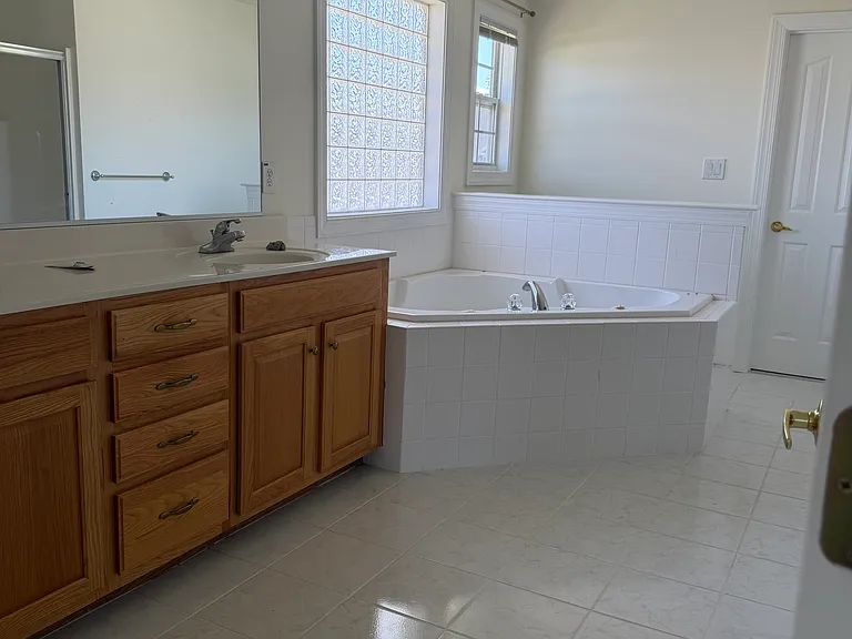109 Cottondale Pl — Photo 4