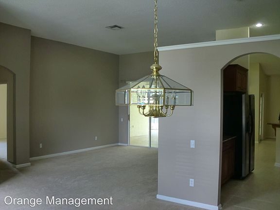 2nd image of 1814 Valley Wood Way