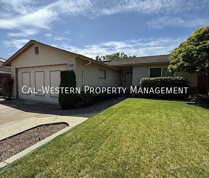 7790 Robindell Way — Photo 20