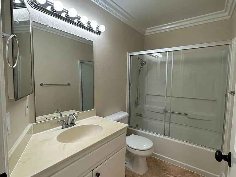 227 Woodland Pkwy #161 — Photo 11