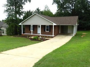 418 Mount Hood Dr, Inman, SC 29349