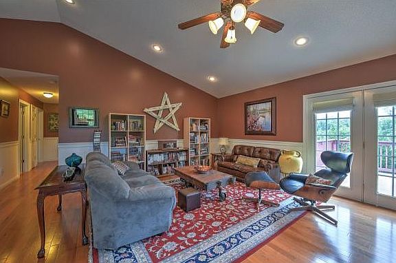 4th image of 304 Mulberry Bnd