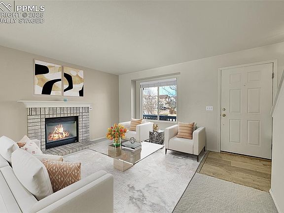 3rd image of 7313 Prythania Park Dr