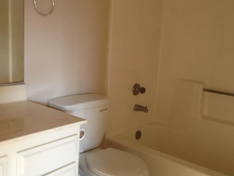 12622 Kornblum Ave #1 — Photo 17