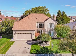 44180 Dunham Ct, Clinton Township, MI