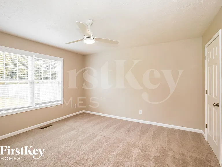 3508 Clover Hill Dr — Photo 16