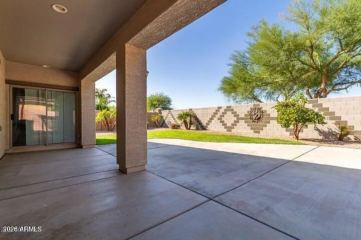 2466 E Katrina Trl — Photo 31