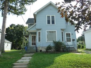 1007 Waugoo Ave, Oshkosh, WI 54901