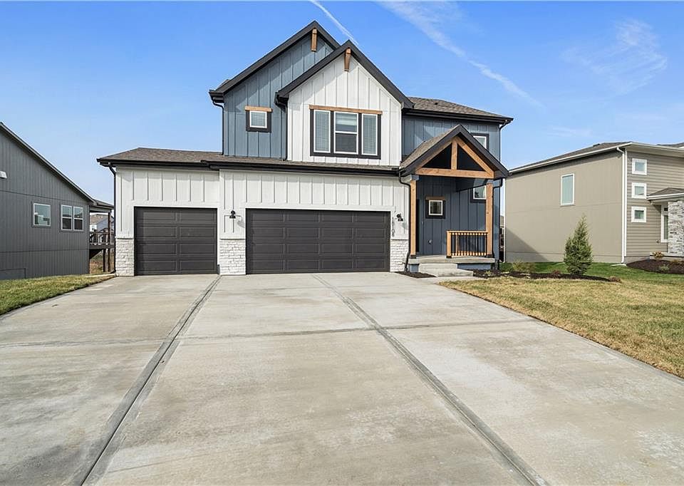 1st image of 517 SW Amara Dr