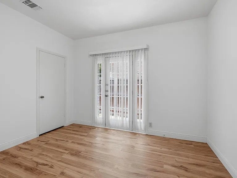 9231 Linbrooke — Photo 12