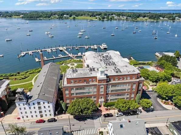 345 Thames St Unit 205N, Bristol, RI 02809