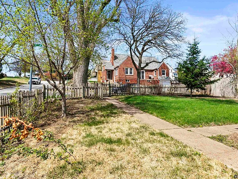 5518 Woolworth Ave — Photo 28