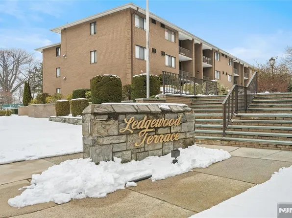 468A Liberty St Unit 101, Little Ferry, NJ 07643