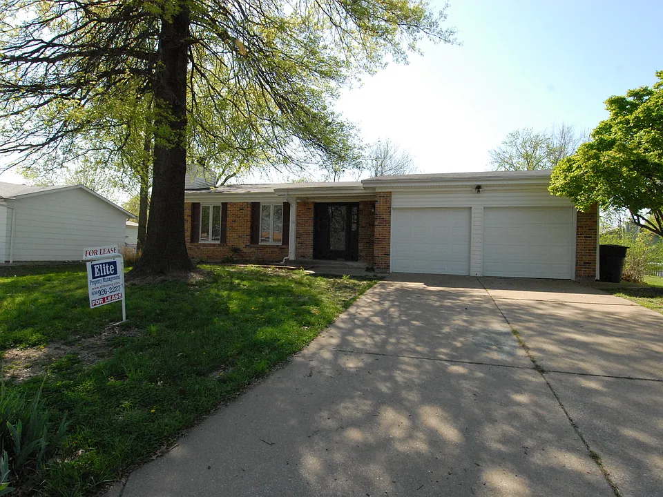 10 Jenny Lind Dr