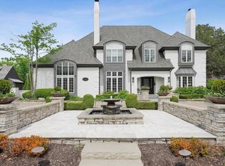 21 E 8th St, Hinsdale, IL 60521