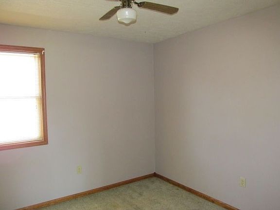 5th image of 1418 S Illinois St
