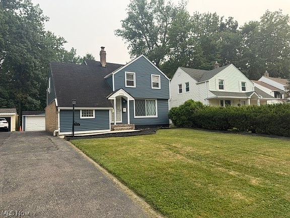 2nd image of 19316 Shakerwood Rd