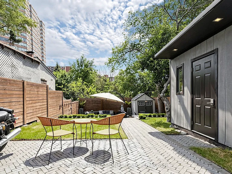 59 Lonborough Ave — Photo 20
