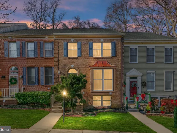 11108 Southlakes Dr, Bowie, MD 20721