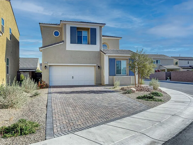237 Zenobia Ct — Photo 43