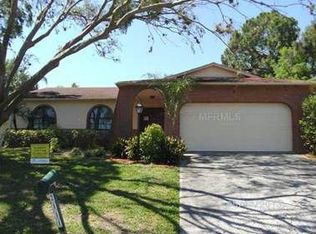 2111 Swan Ln, Safety Harbor, FL 34695