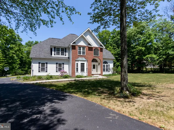 102 Oakwood Dr, Philipsburg, PA 16866