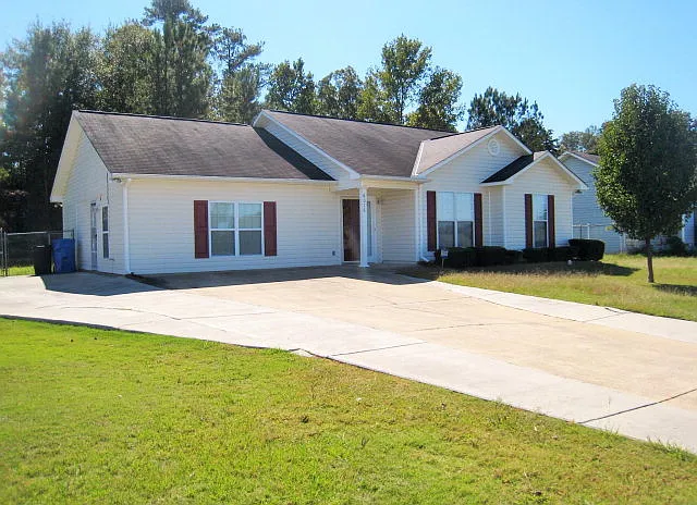 6076 Hunter Ridge Cir photo 1