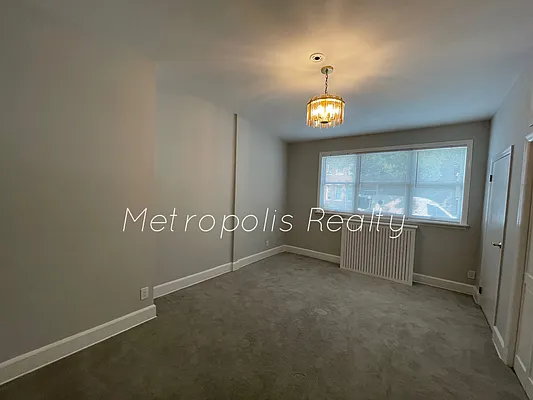 Rented by Metropolis International Realty Inc. | media 20