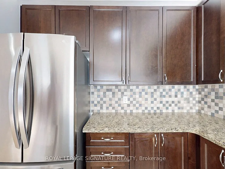 138 Sun King Cres — Photo 13