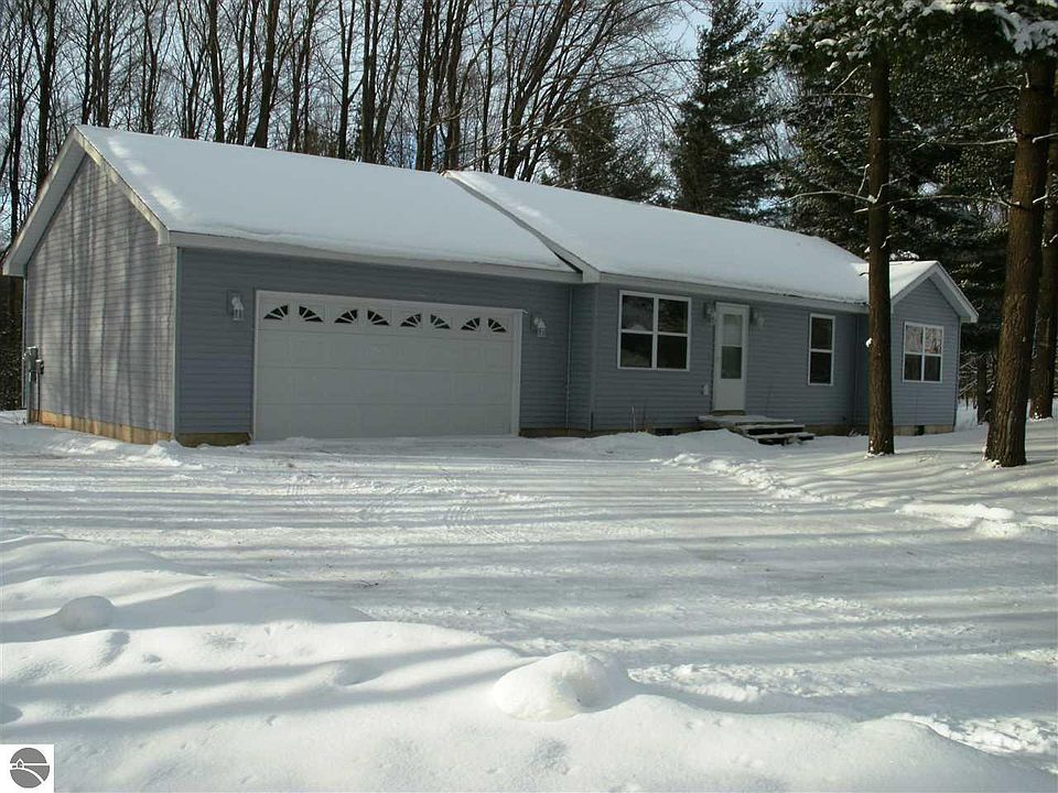 1st image of 154 N Woodmeadows Dr