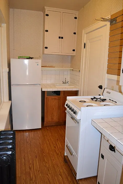 Studio, 340 sqft, $1,095 — Photo 3