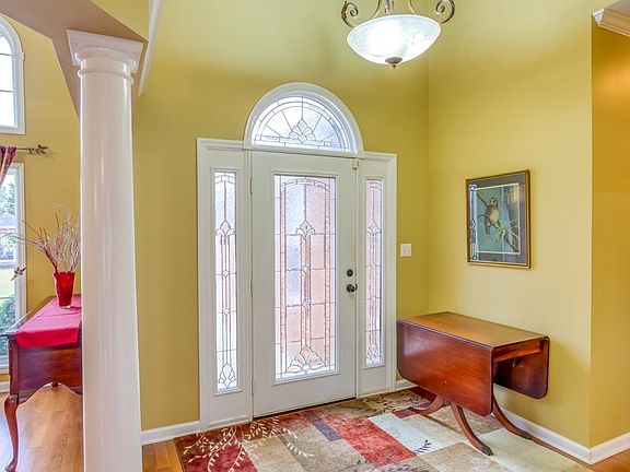 4th image of 223 Plantation Springs Dr