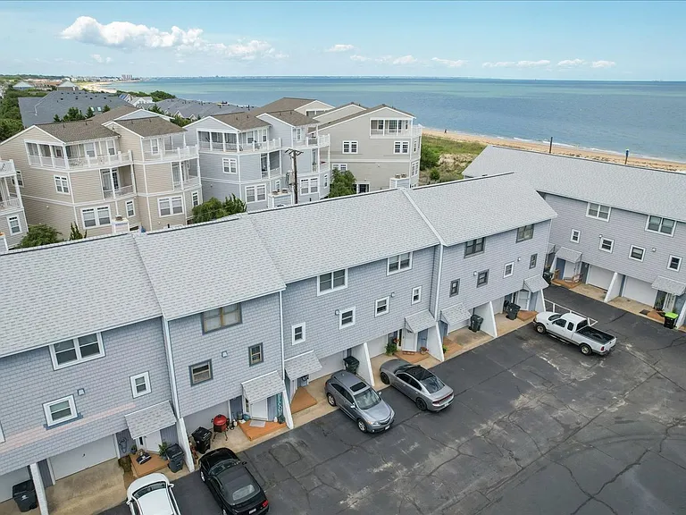 2100 E Ocean View Ave #20 — Photo 42