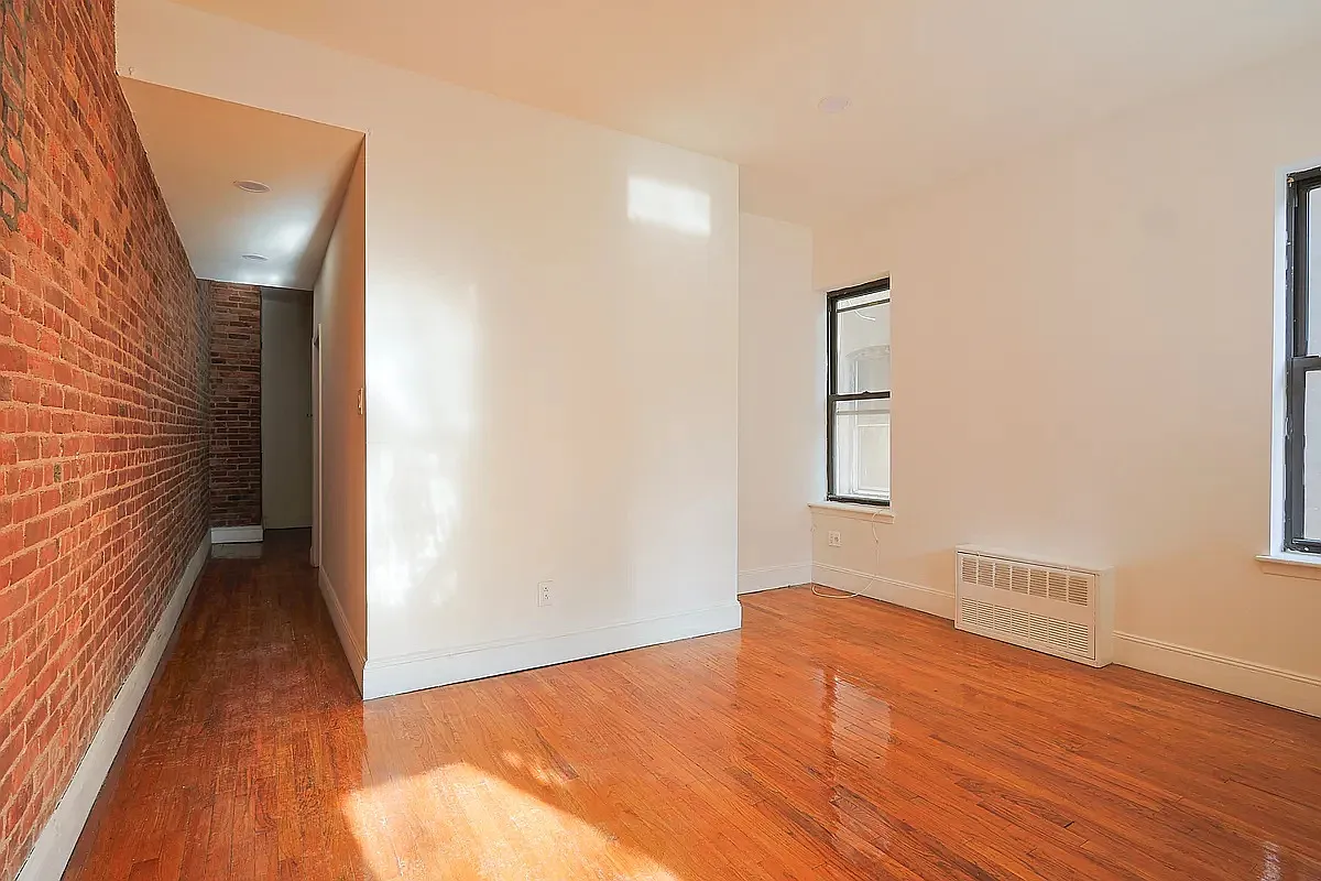 464 Prospect Place — Photo 4