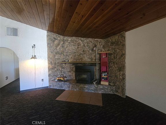 3rd image of 141 Crooks St