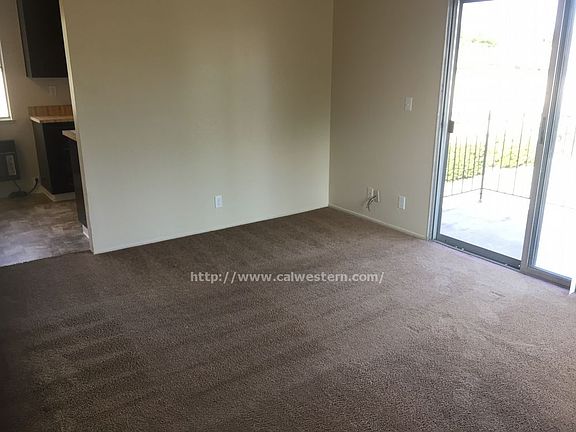 5th image of 995 Wren Dr APT 4