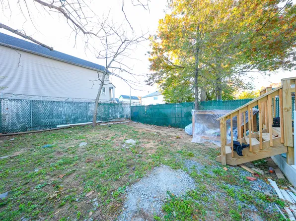 76 Simonson Avenue image 20 of 21