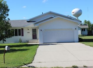 306 6th Ave W, Ada, MN 56510