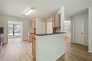 5th image of 16717 Foursquare Dr
